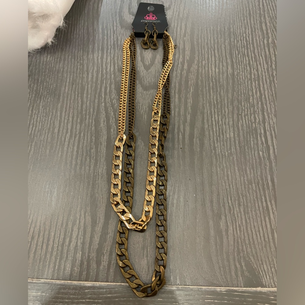 Paparazzi chain jewelry set necklace earrings